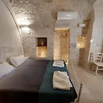 Trulli Carlo Anna فيلة
