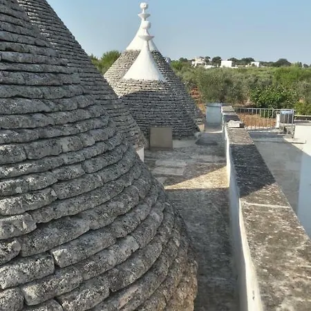 Trulli Carlo Anna * Locorotondo